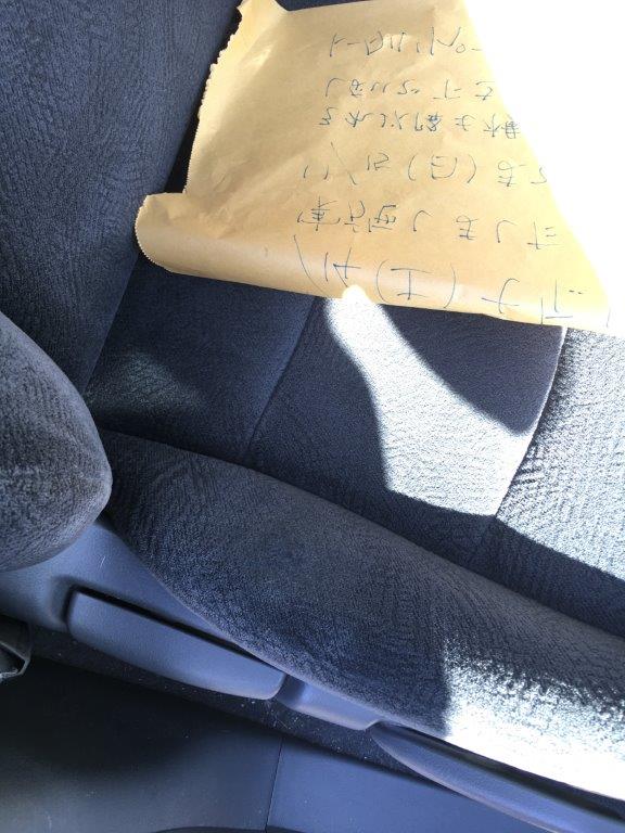 ホンダ オデッセイ 布シート焦げ穴修理 埼玉県戸田市 埼玉の車内装 ホイール修理専門トータルリペアcoro