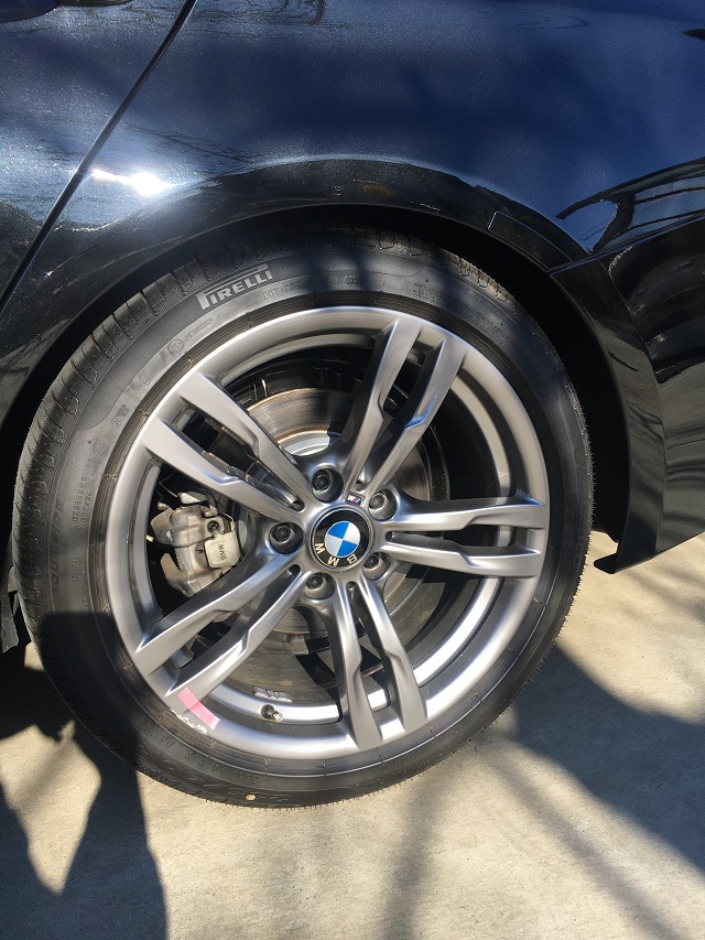 BMW 320i 純正ガンメタリックホイール修理 埼玉県戸田市 | さいたま市 