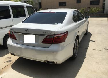 レクサスLS460 ヘッドライト黄ばみ除去・コーティング、エンブレム磨き | 埼玉県戸田市 | 川口市